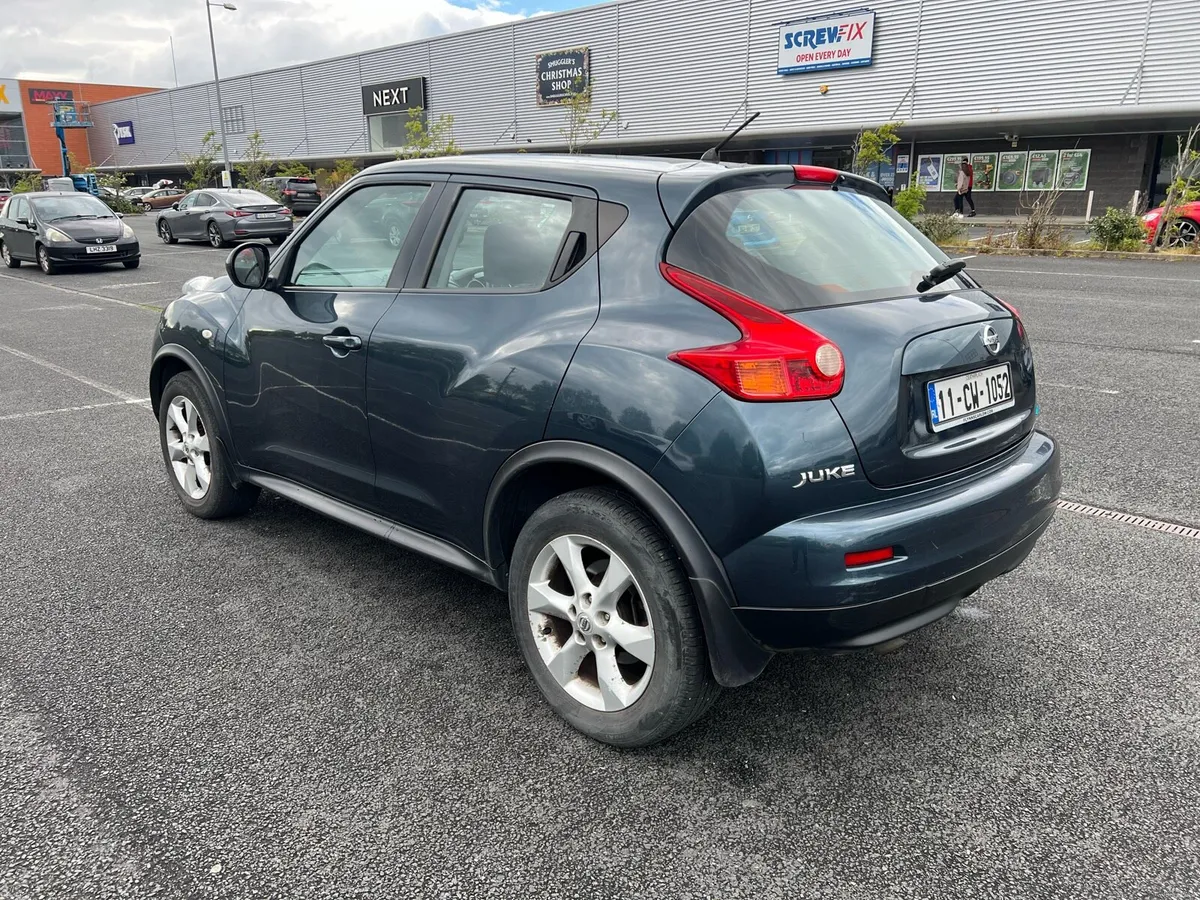 Car - Image 4