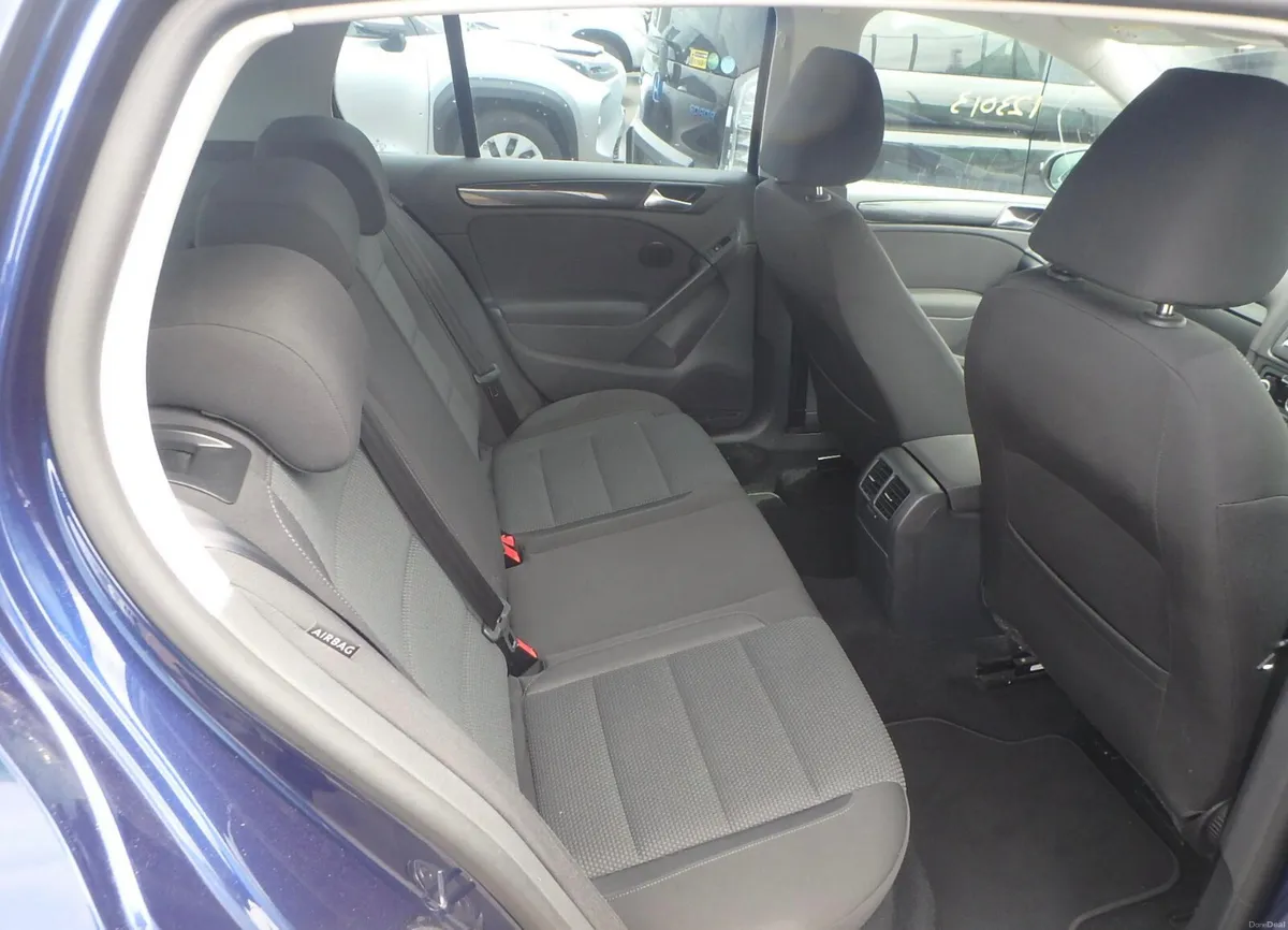 2012 Vw Golf 1.2 Petrol Auto LOW KILOMETRES - Image 5