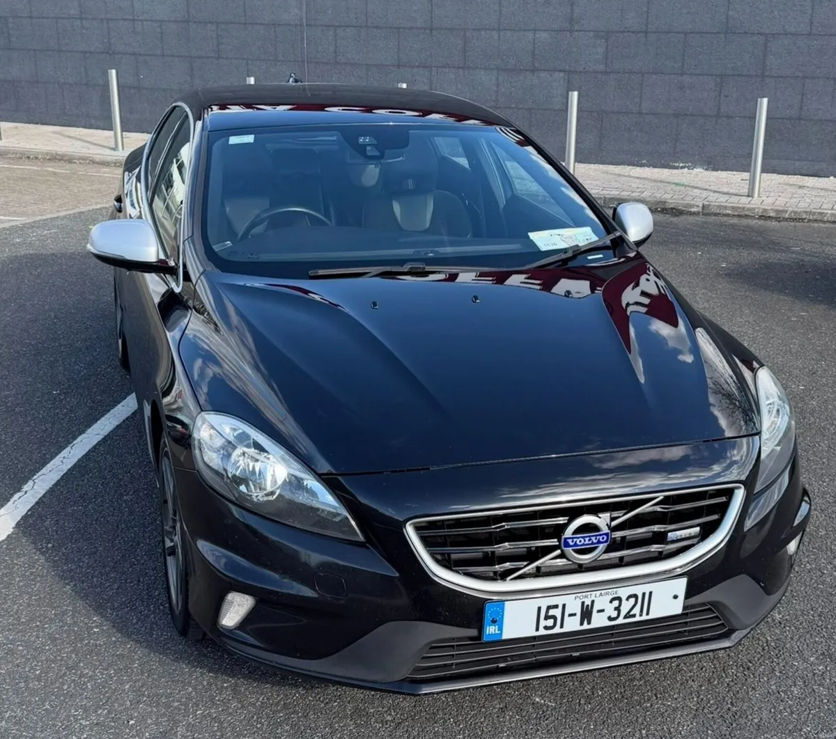 Volvo V40 D2 R-Design - Image 2
