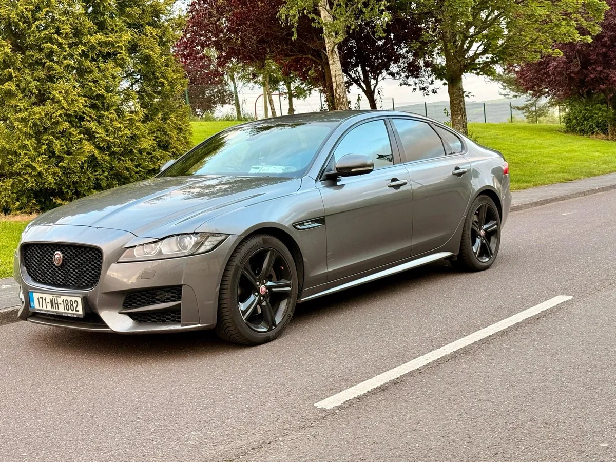 2017 Jaguar XF R-Sport 2.0 Diesel 180bhp - Image 4