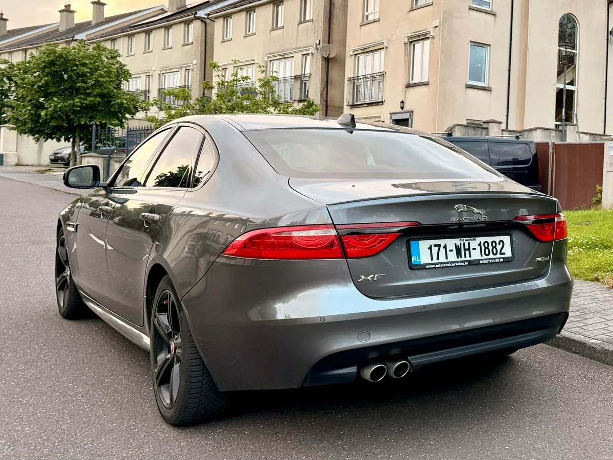 2017 Jaguar XF R-Sport 2.0 Diesel 180bhp - Image 6