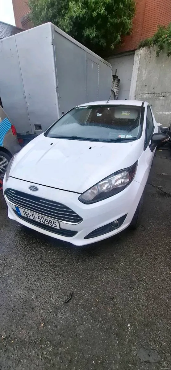 Ford Fiesta Commercial - Image 4