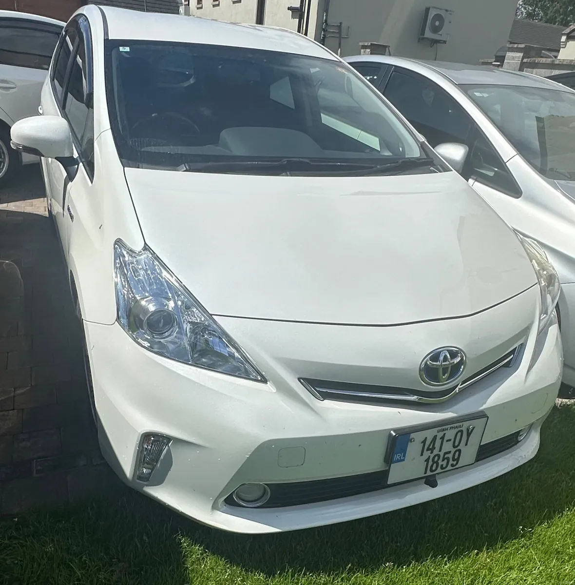 Toyota Prius Alpha 2014 – 7 Seater 1.8 Hybrid - Image 2