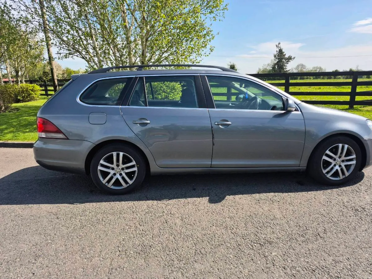 Volkswagen Golf 1.6TDI 2012 Automatic - Image 6