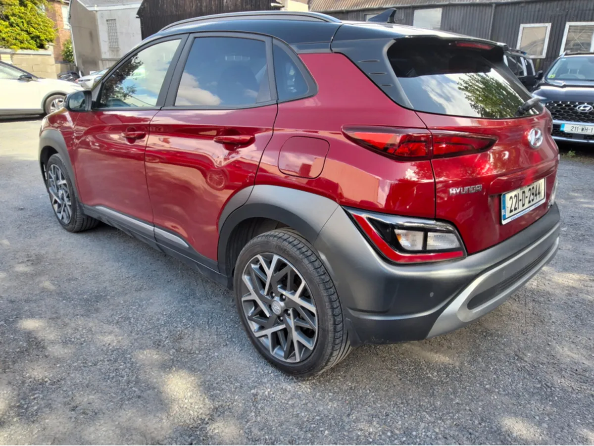 Hyundai KONA HYBRID **PRISTINE CONDITION ** - Image 3