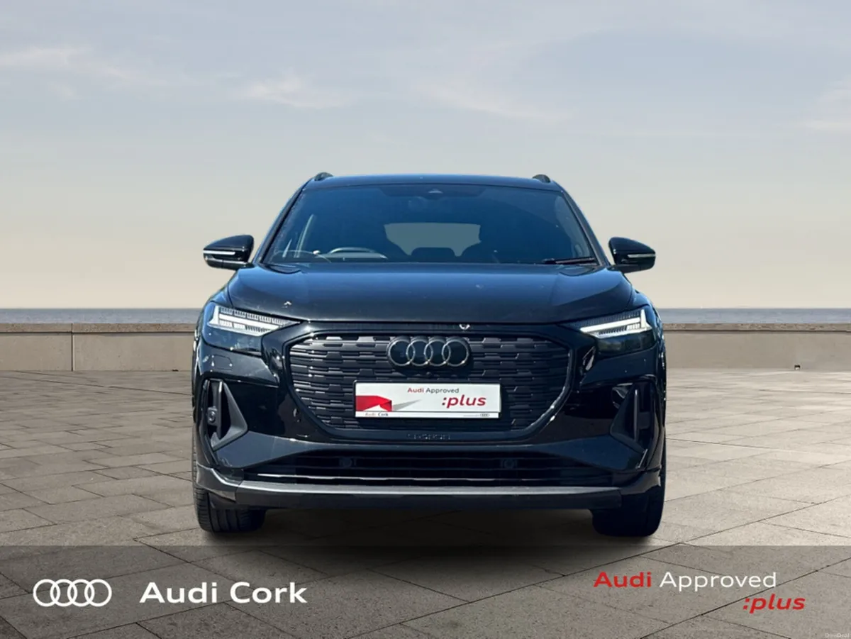 Audi Q4 e-tron E-TRON 40 BLACK EDITION AUTOMATIC - Image 2