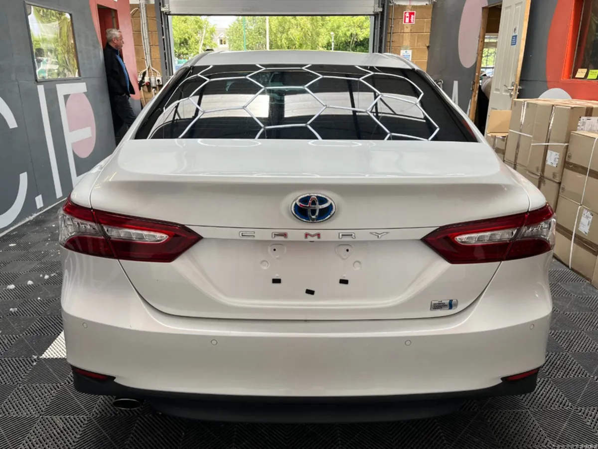 Toyota Camry 2019 TOYOTA CAMRY G HYBRID 2.5 AUTOMA - Image 3