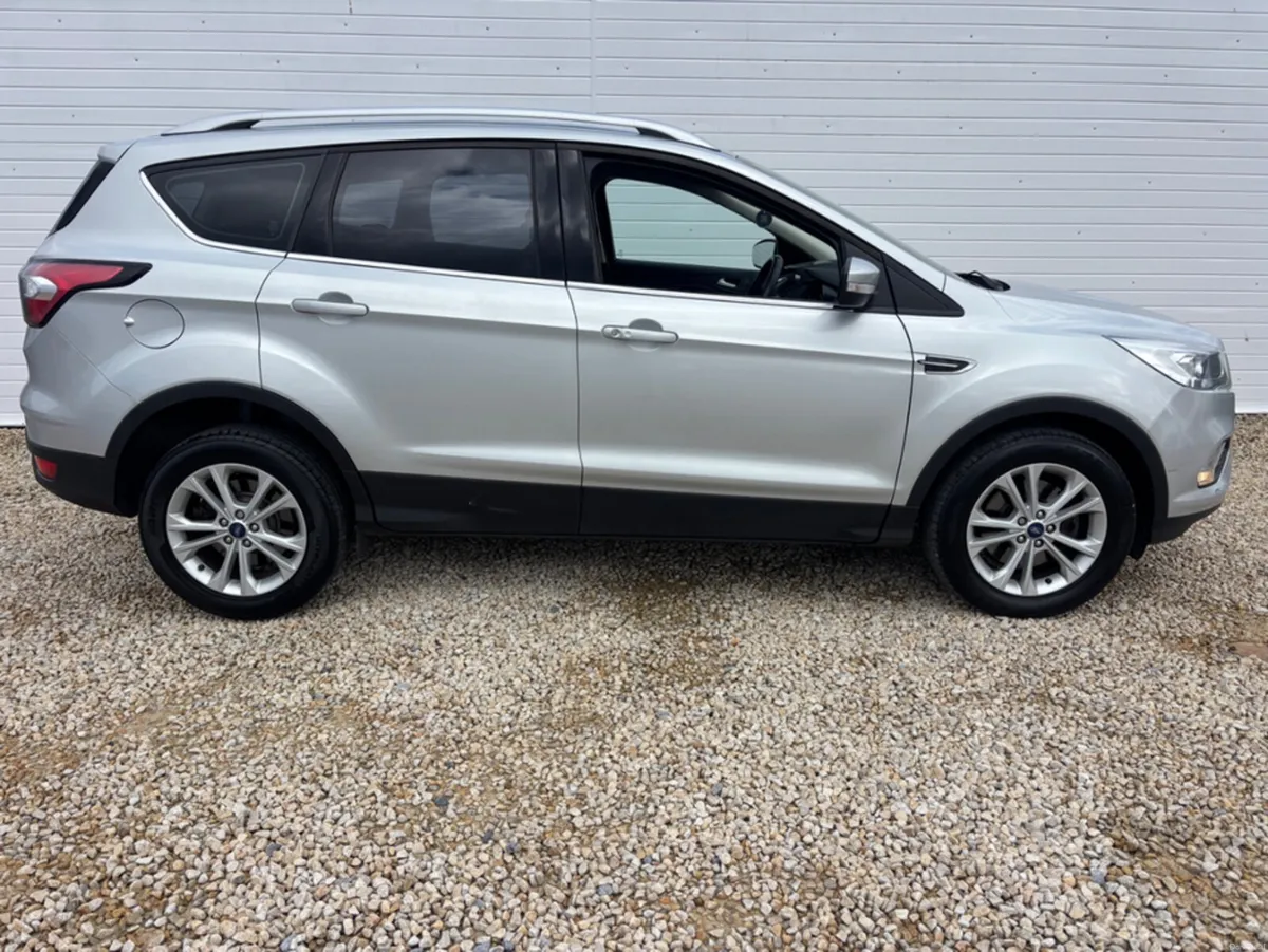 Ford Kuga TITANIUM 2.0 TDCI 150PS 6SPEED 4DR - Image 3