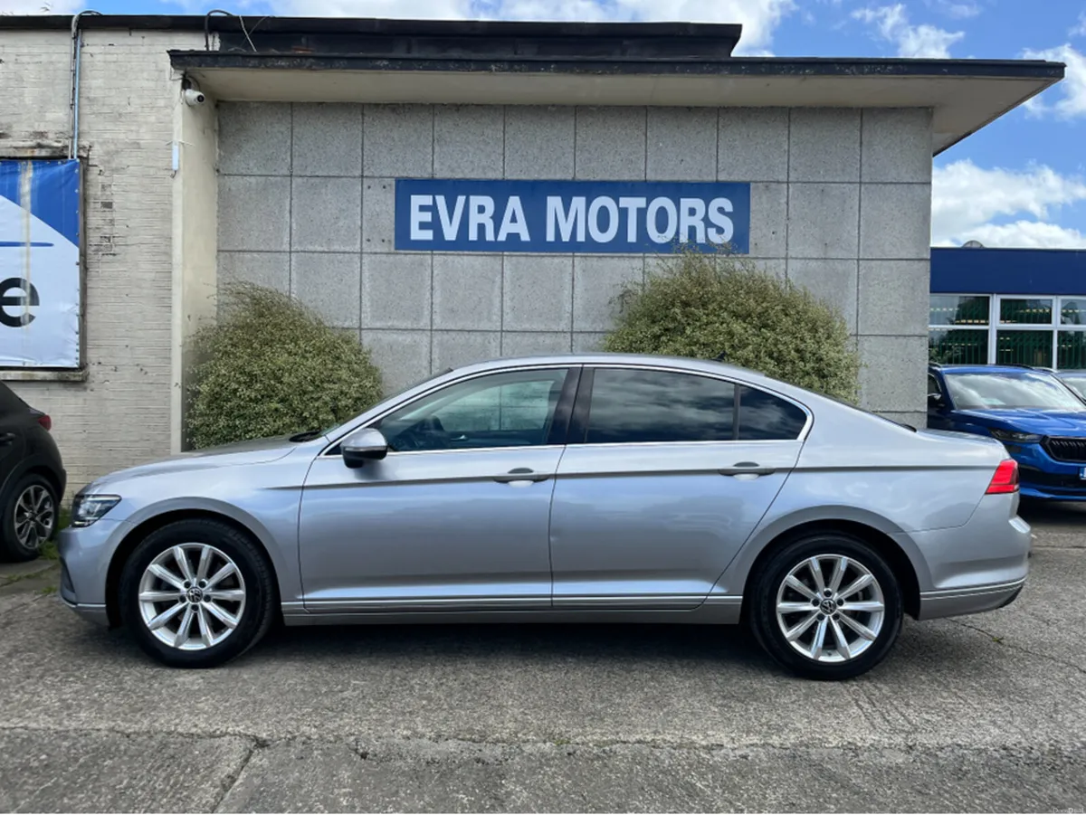 Volkswagen Passat BUSINESS 2.0 DIESEL MANUAL 150BH - Image 6
