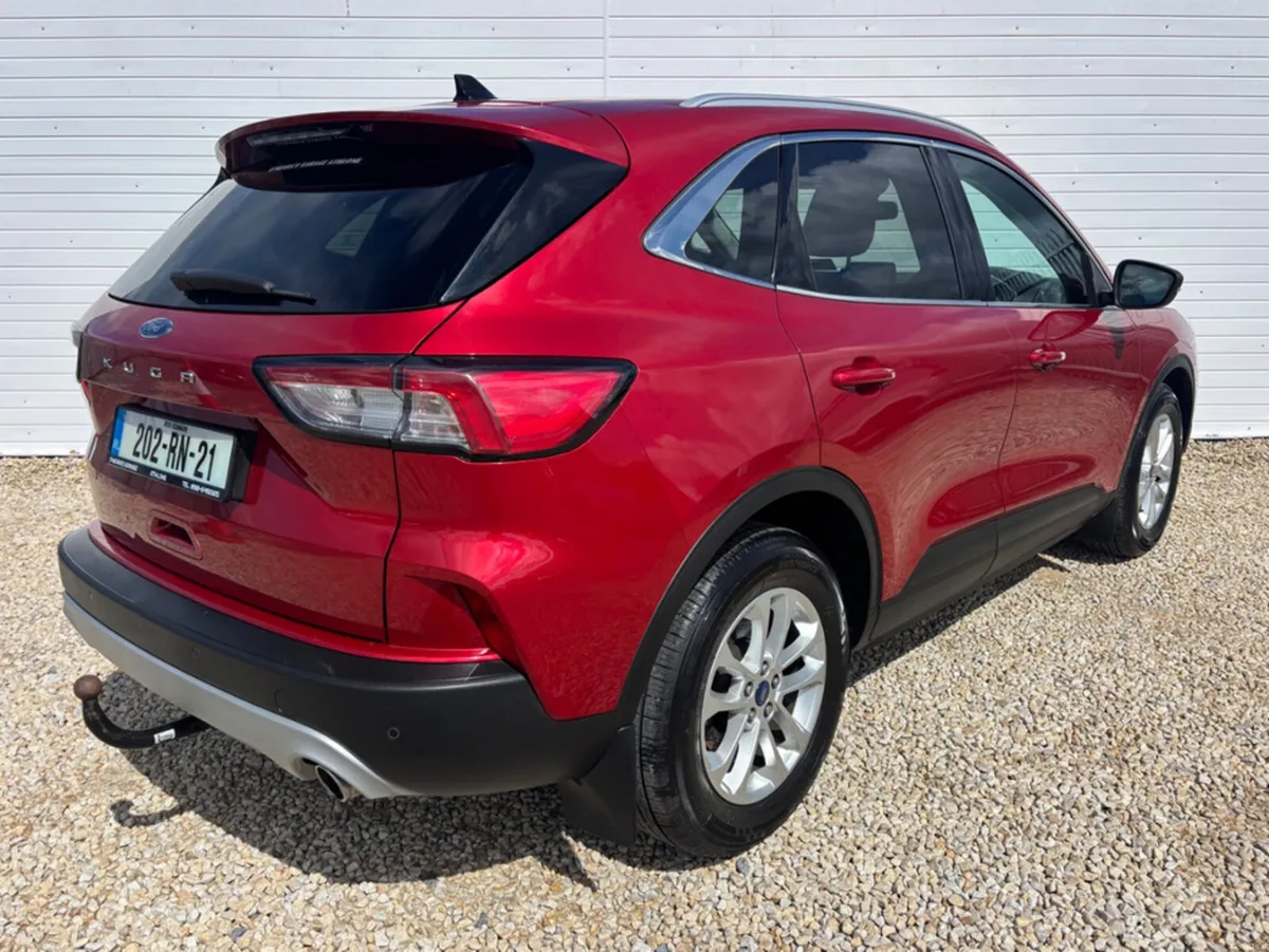 Ford Kuga TITANIUM 5DR 1.5 TD 120 S6.2 M6 F - Image 4