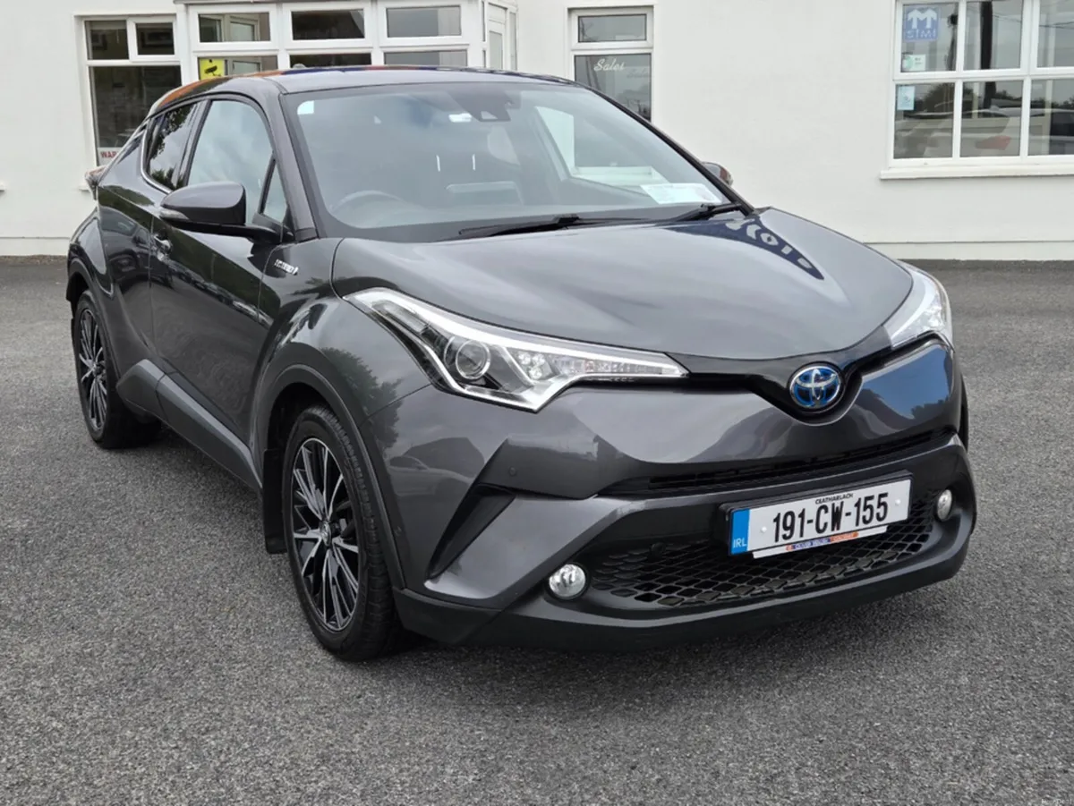 Toyota C-HR HYBRID SOL 4DR AUTO - Image 2