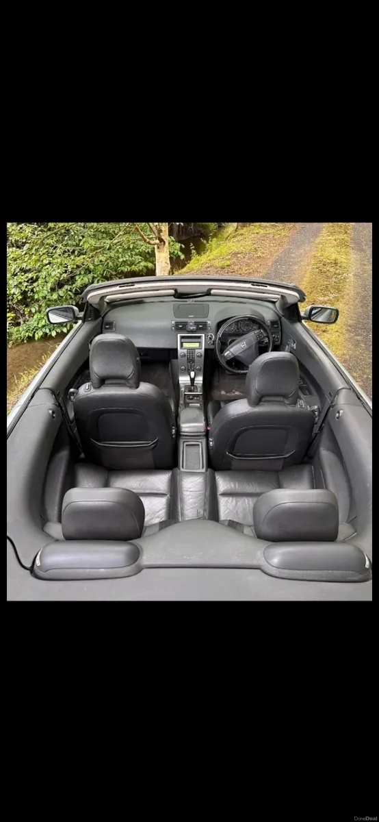 Volvo C70 2006 - Image 2