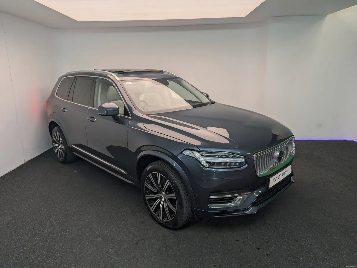 Volvo XC90 Inscription PHEV **PANO ROOF** - Image 2