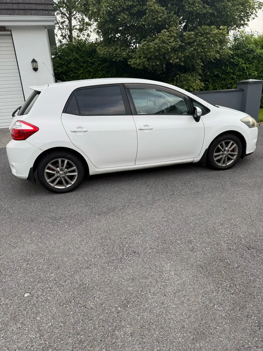 Car - Image 6