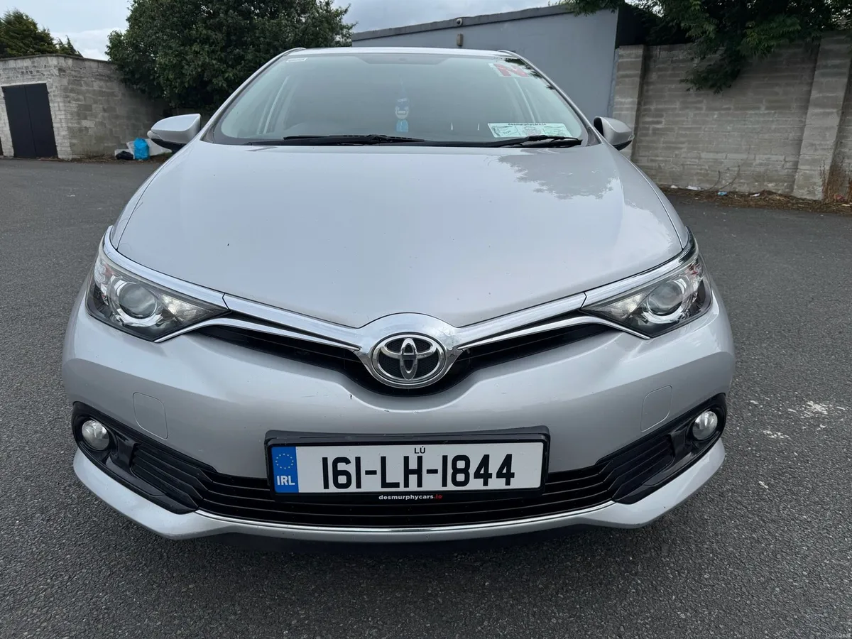 Toyota Auris - Image 1