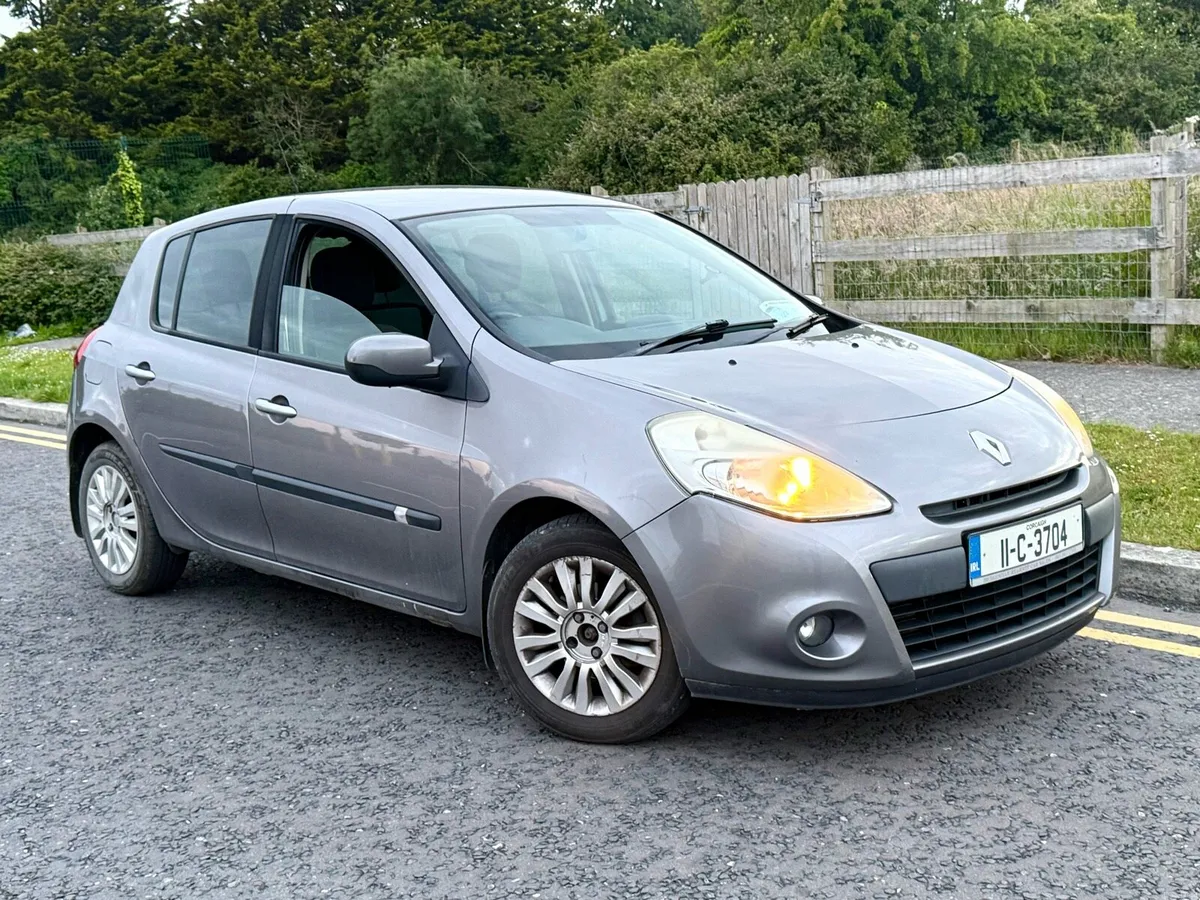 11 Clio 1.5 DCI long Nct and Tax Low insur - Image 4