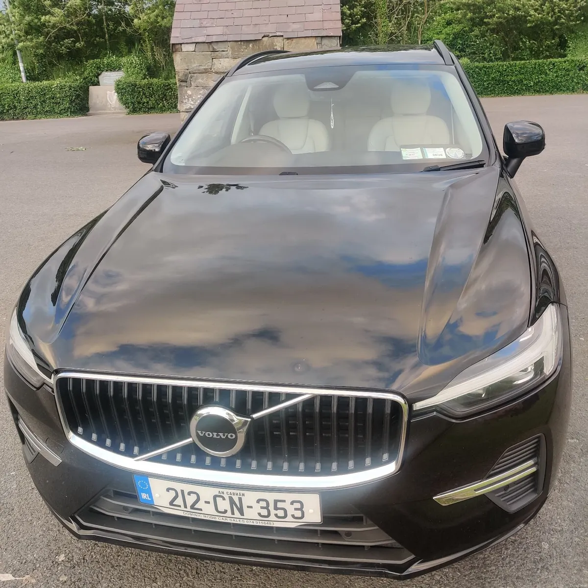 Volvo XC60 2021 Momentum B4 (212-Plate) - Image 3