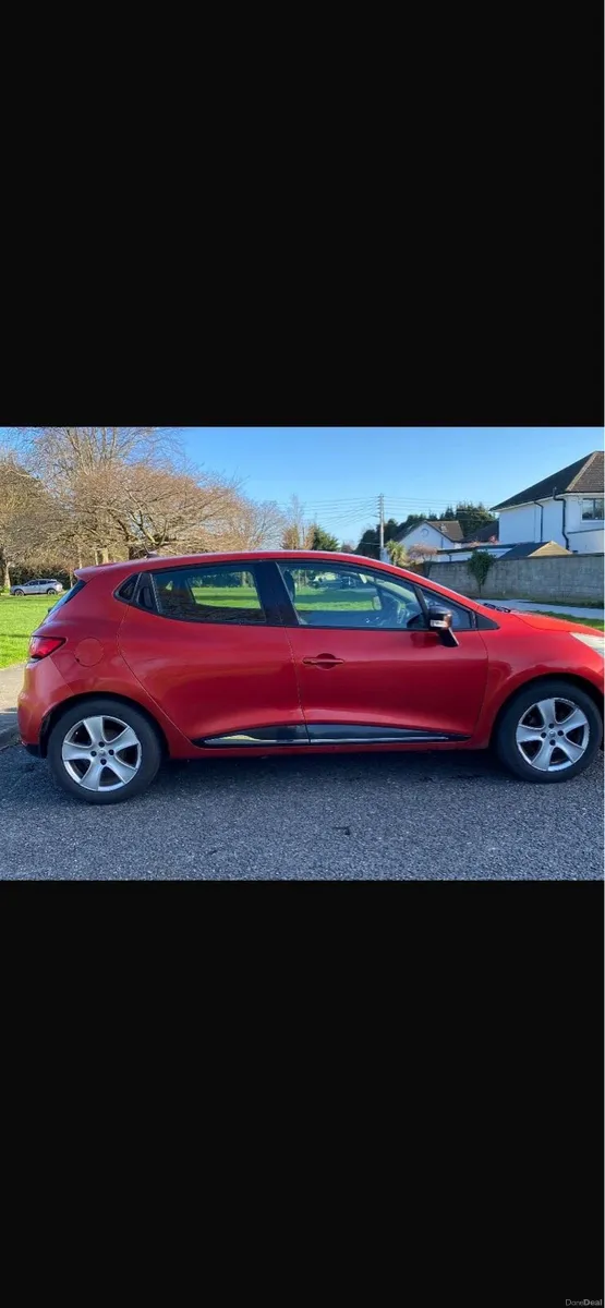 Renault Clio - Image 1