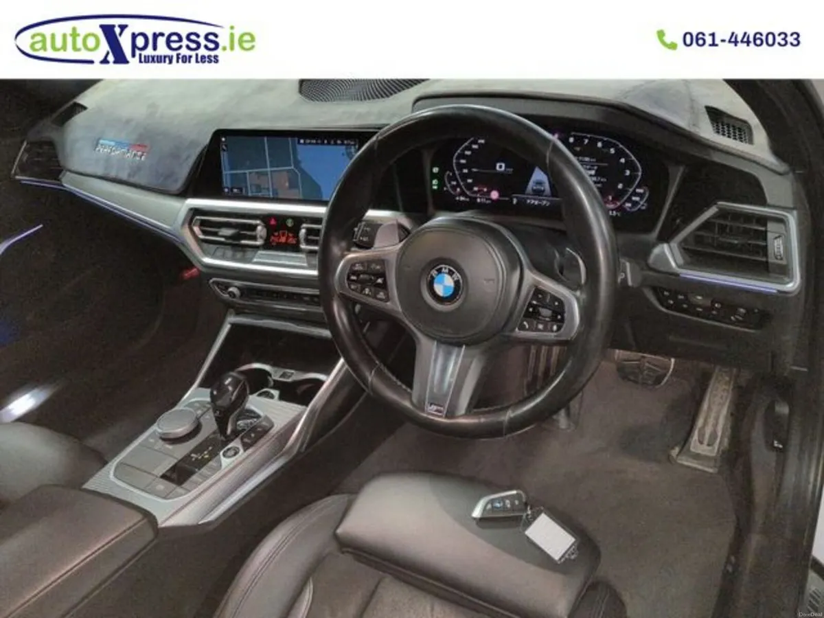 BMW 3-Series 320 M-SPORT XDRIVE, Roof Rails, Autom - Image 2