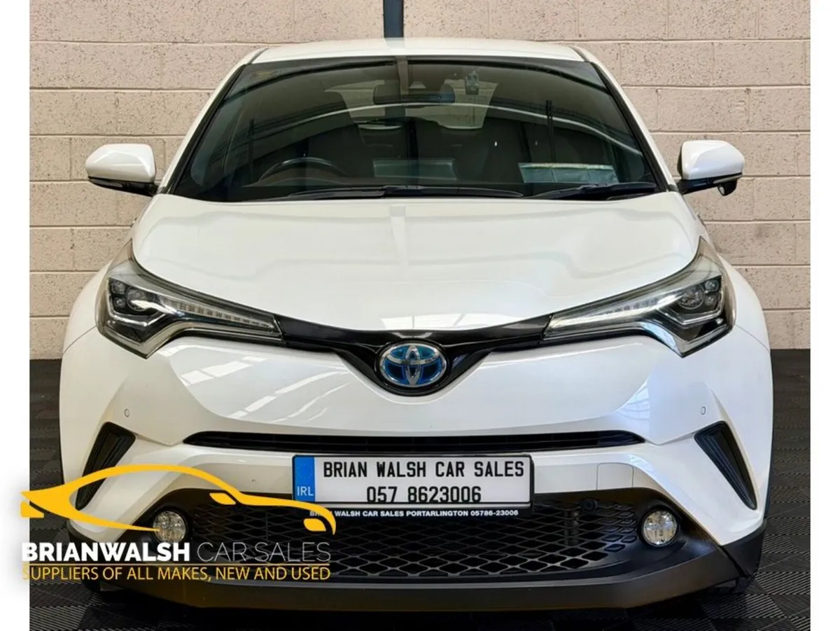 Toyota C-HR G Package Leather seats - Image 4