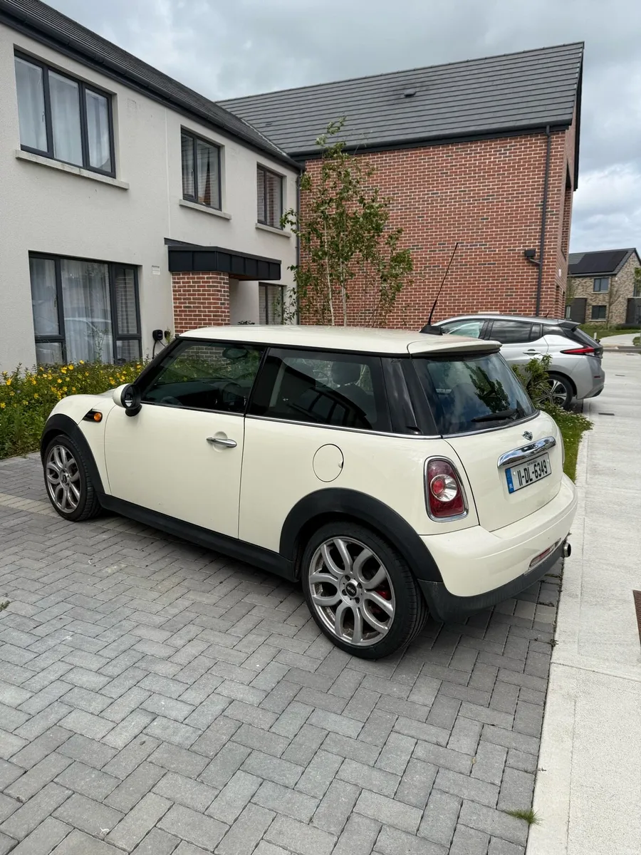Mini Cooper - Image 1