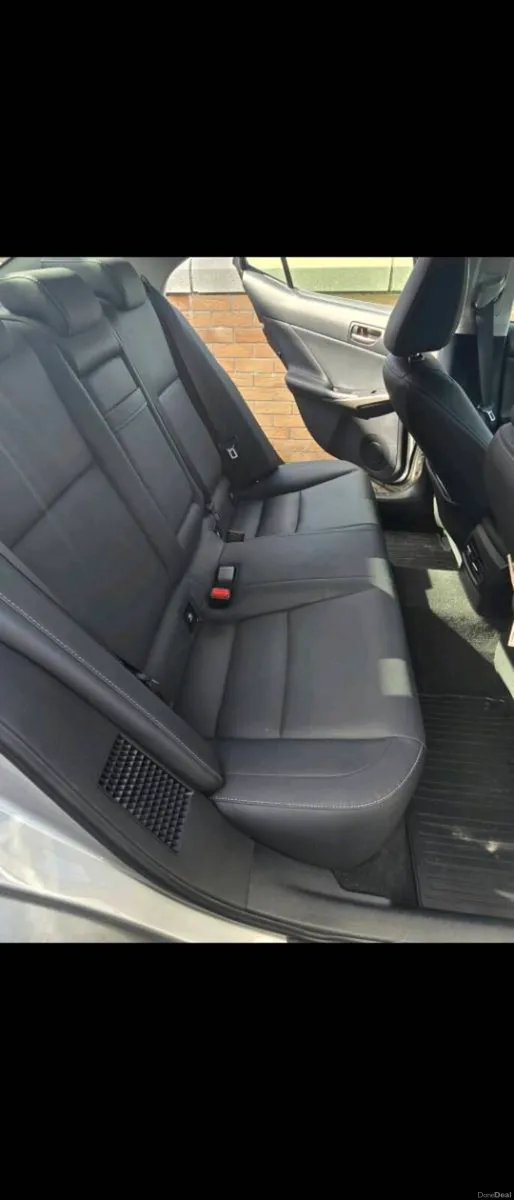 2020 Lexus IS 300 H 2.5 IS CVT 223BHP 4DR Auto - Image 4