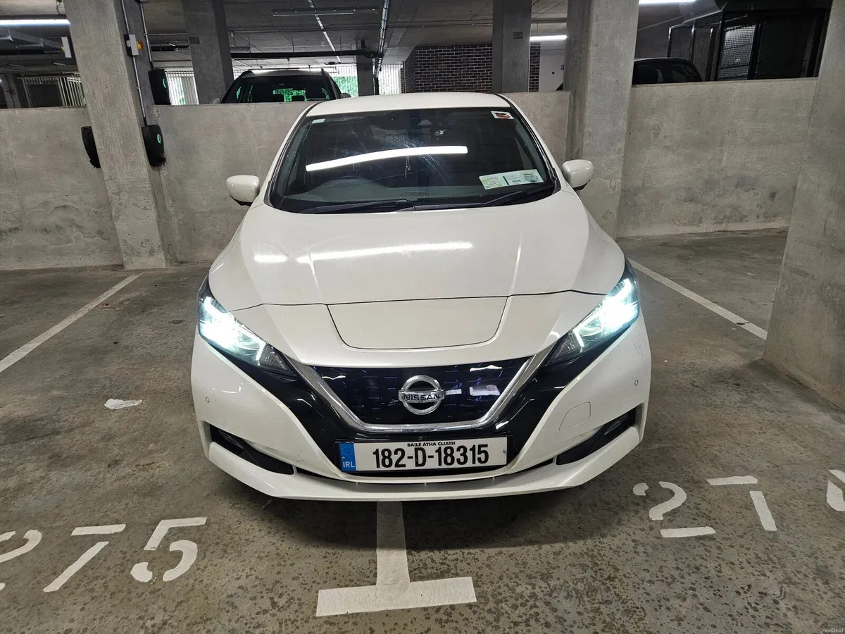 2018 Nissan Leaf SVE 40kWh | ProPILOT Park - Image 1
