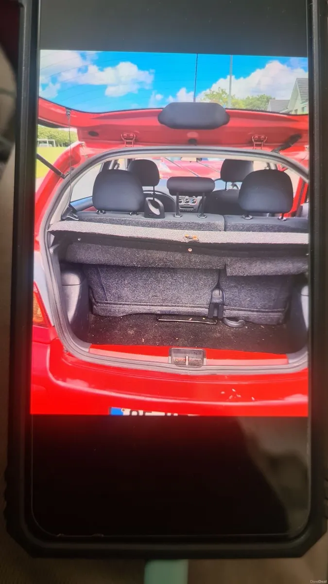 Toyota Yaris 2005 - Image 3