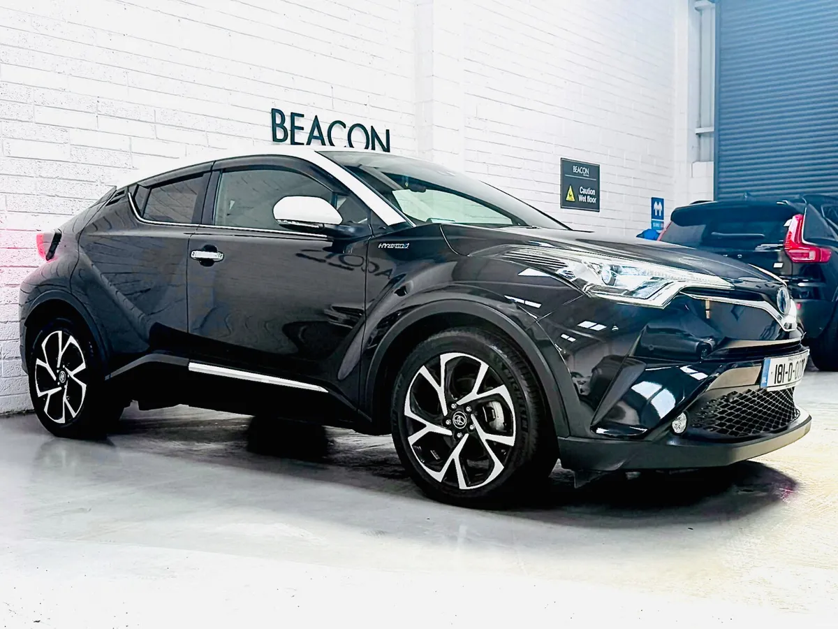YES ONLY 8,000 MILES*TOYOTA CHR HYBRID - Image 3