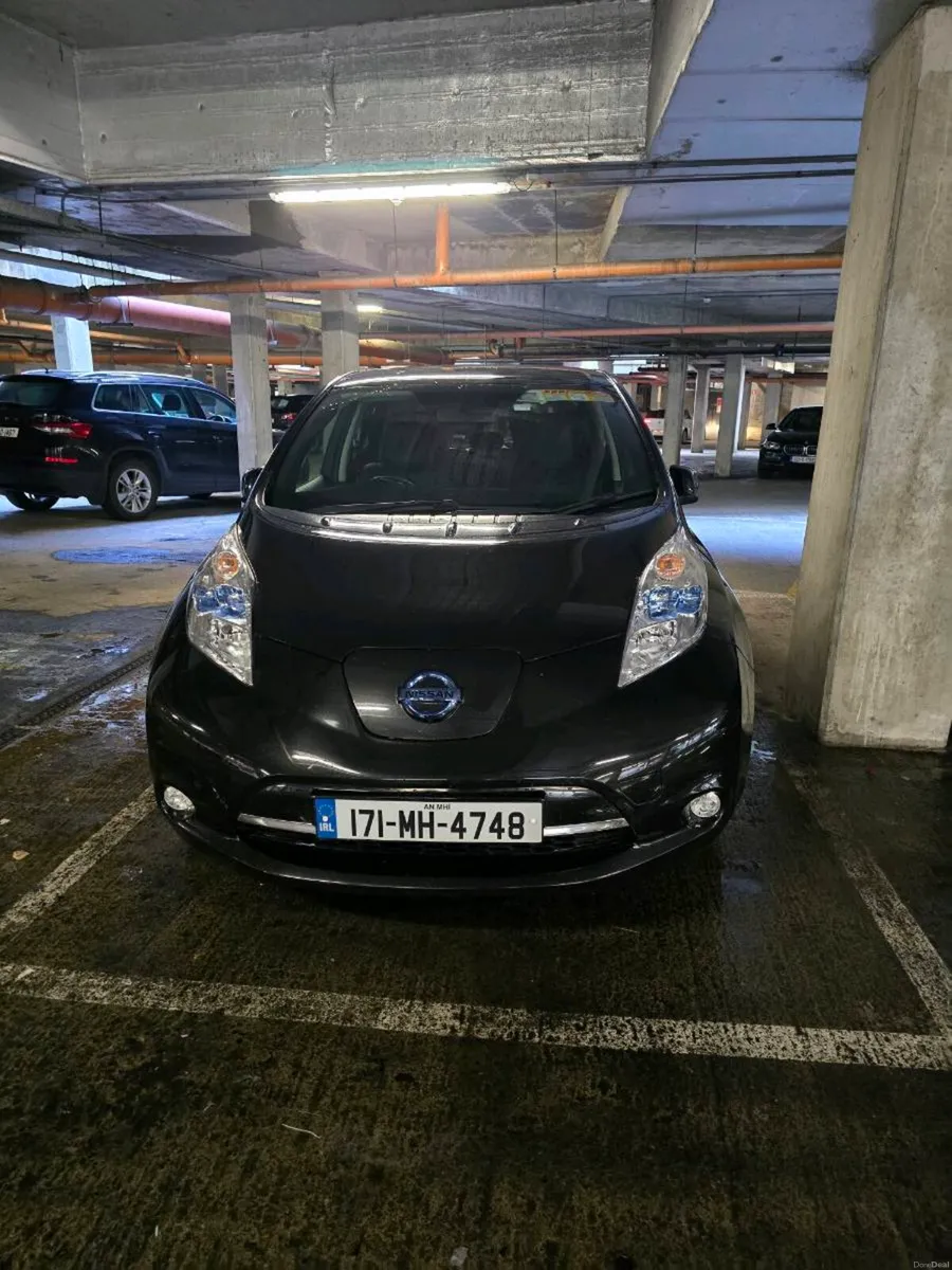 Nissan leaf tekna 30 kwh 2017 - Image 2