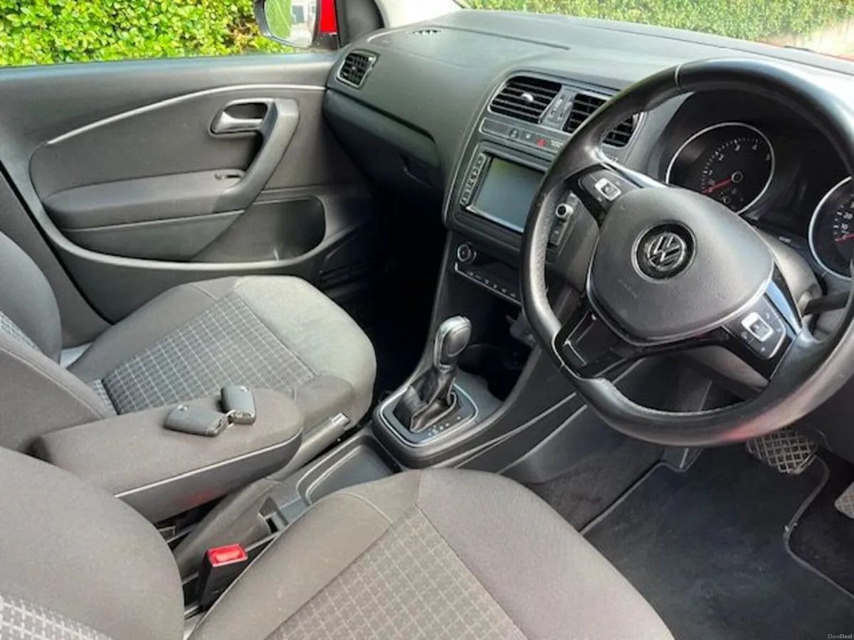 Volkswagen Polo 2016 auto only 42098 miles - Image 4