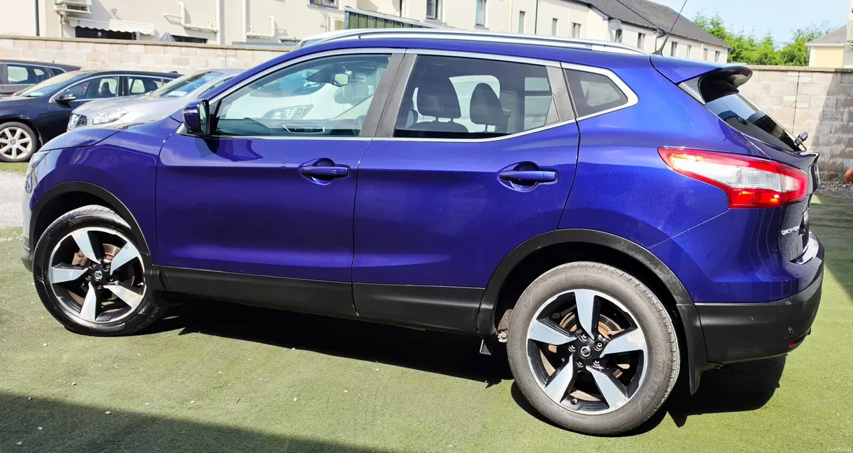 Nissan Qashqai 1.5dci PREMIUM SVE NCT TAX - Image 3