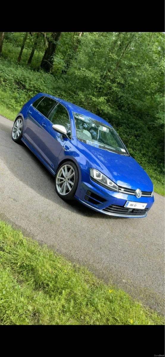 Volkswagen Golf R - Image 1
