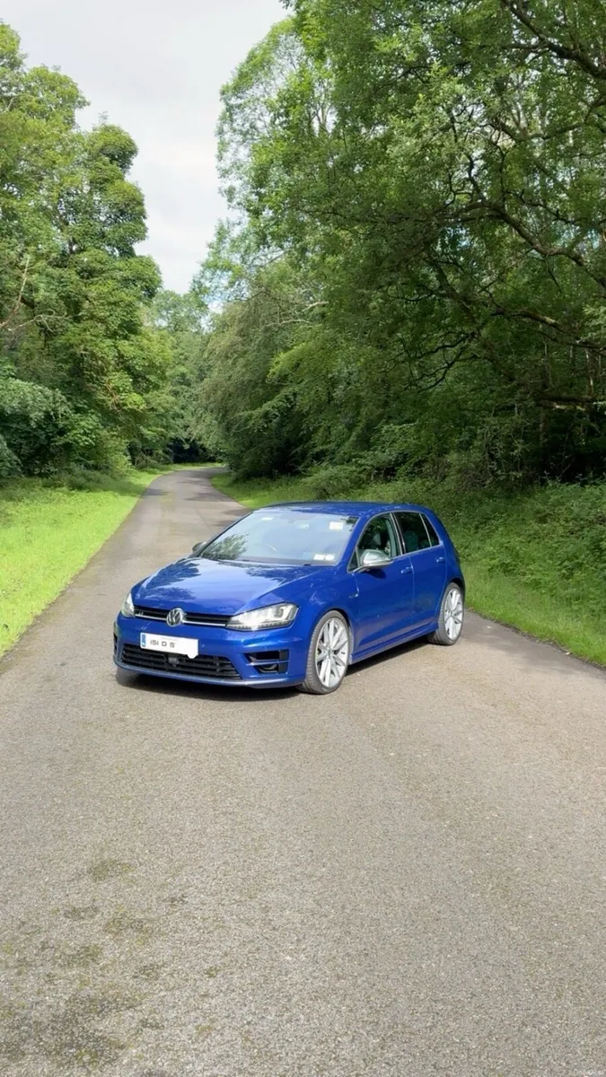 Volkswagen Golf R - Image 4