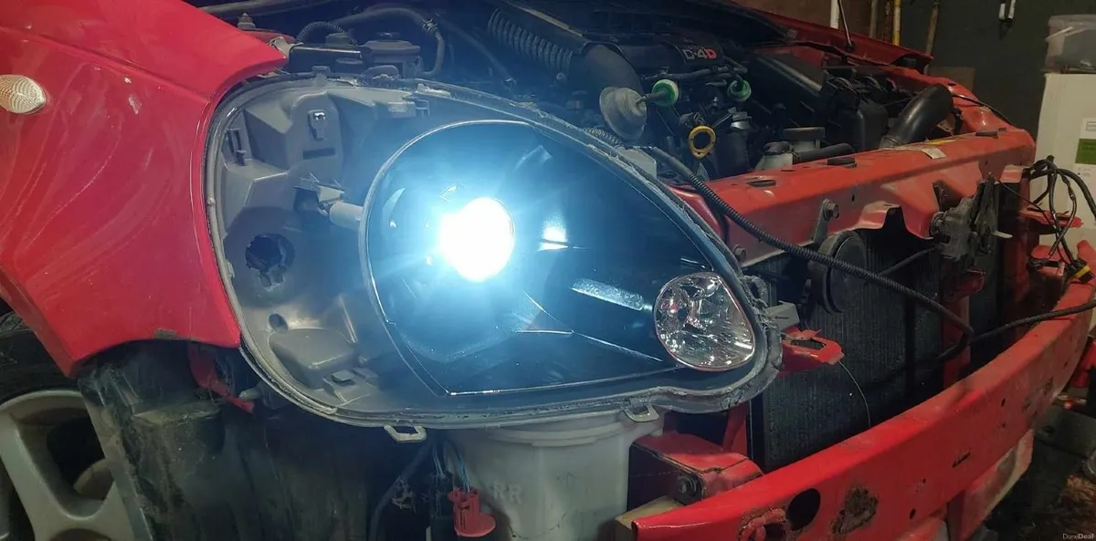 Toyota Yaris 2005 - Image 6