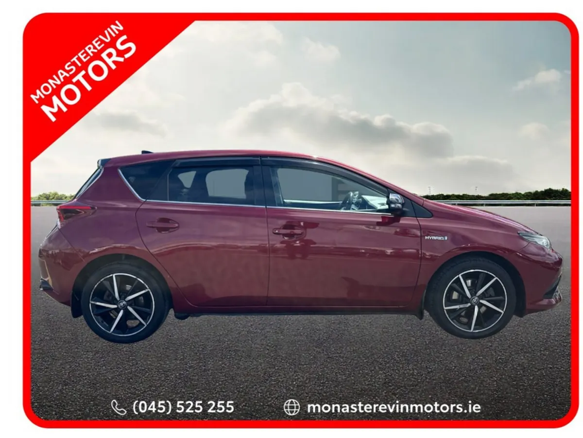 Toyota Auris HYBRID LUNA SPORT AUTO 4DR - Image 3