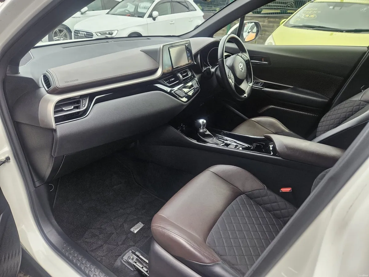 2019 TOYOTA CHR - Image 5