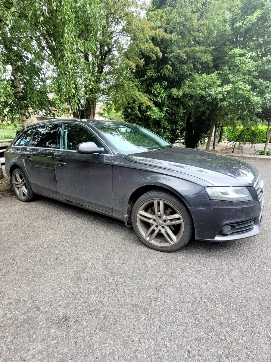 Audi A4 2011 - Image 2