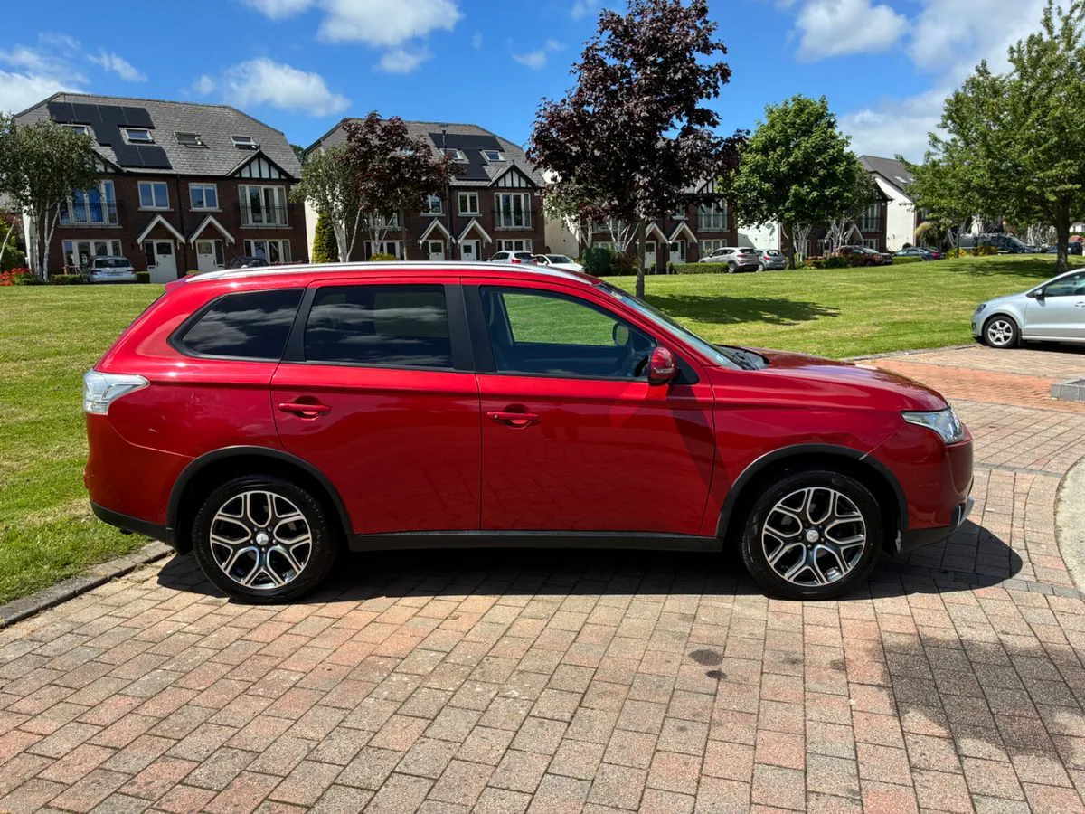 Mitsubishi Outlander - LowKms - Auto - 4WD - Image 4