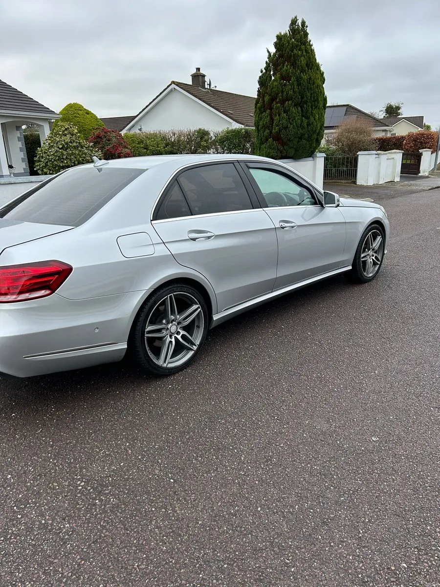 Mercedes E class 1 owner - Image 2