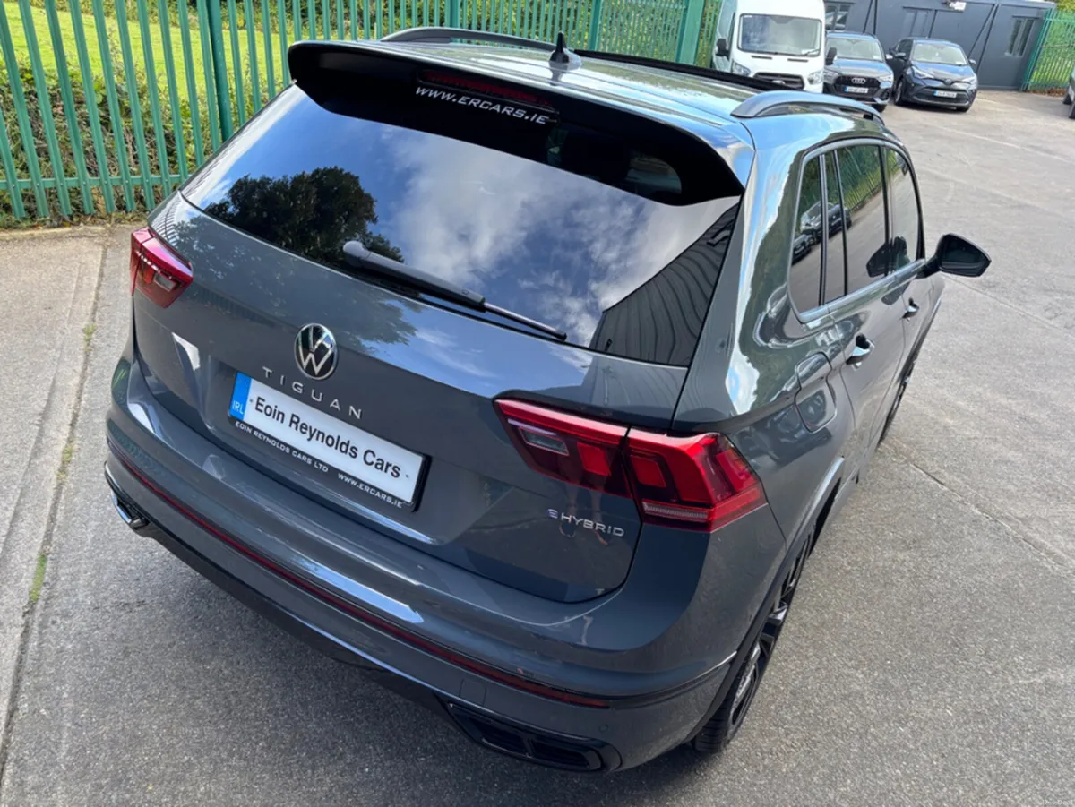 Volkswagen Tiguan 241 TSI PHEV DSG BLACK EDITION P - Image 6