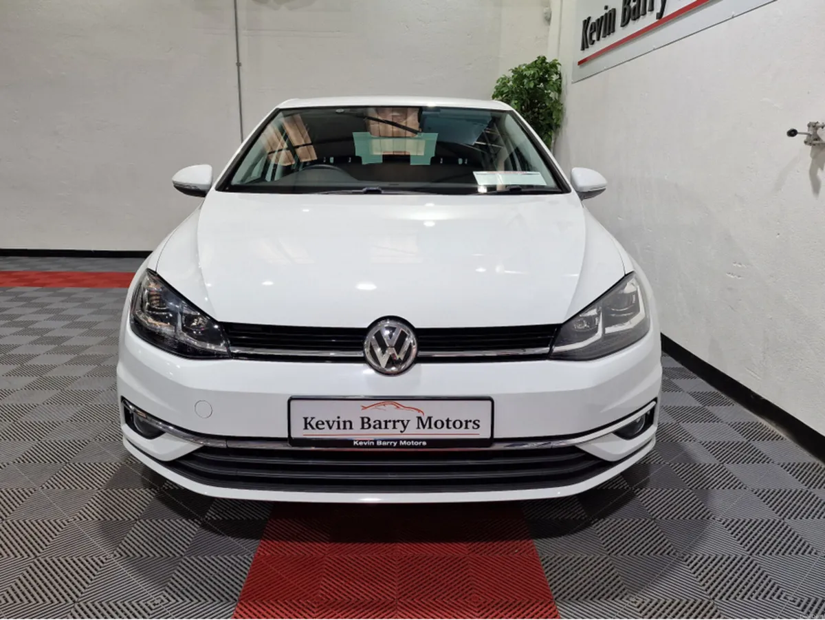 Volkswagen Golf 1.2TSi COMFORTLINE DSG AUTOMATIC * - Image 3
