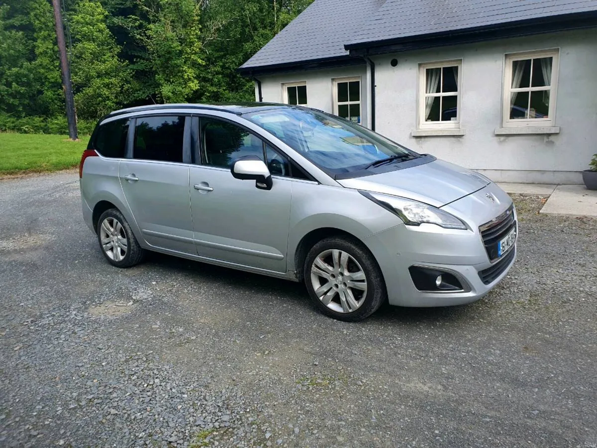 Peugeot 5008 1.6 HDI  7 Seater Full Leather - Image 2