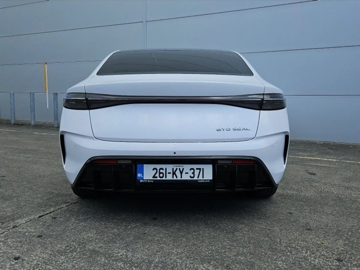 BYD SEAL 82.5kWh Design 520BHP - Image 4
