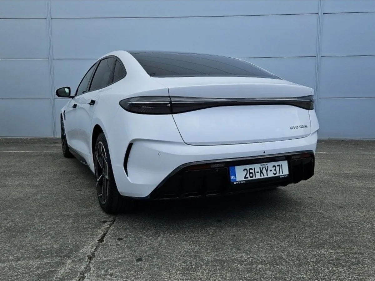 BYD SEAL 82.5kWh Design 520BHP - Image 3