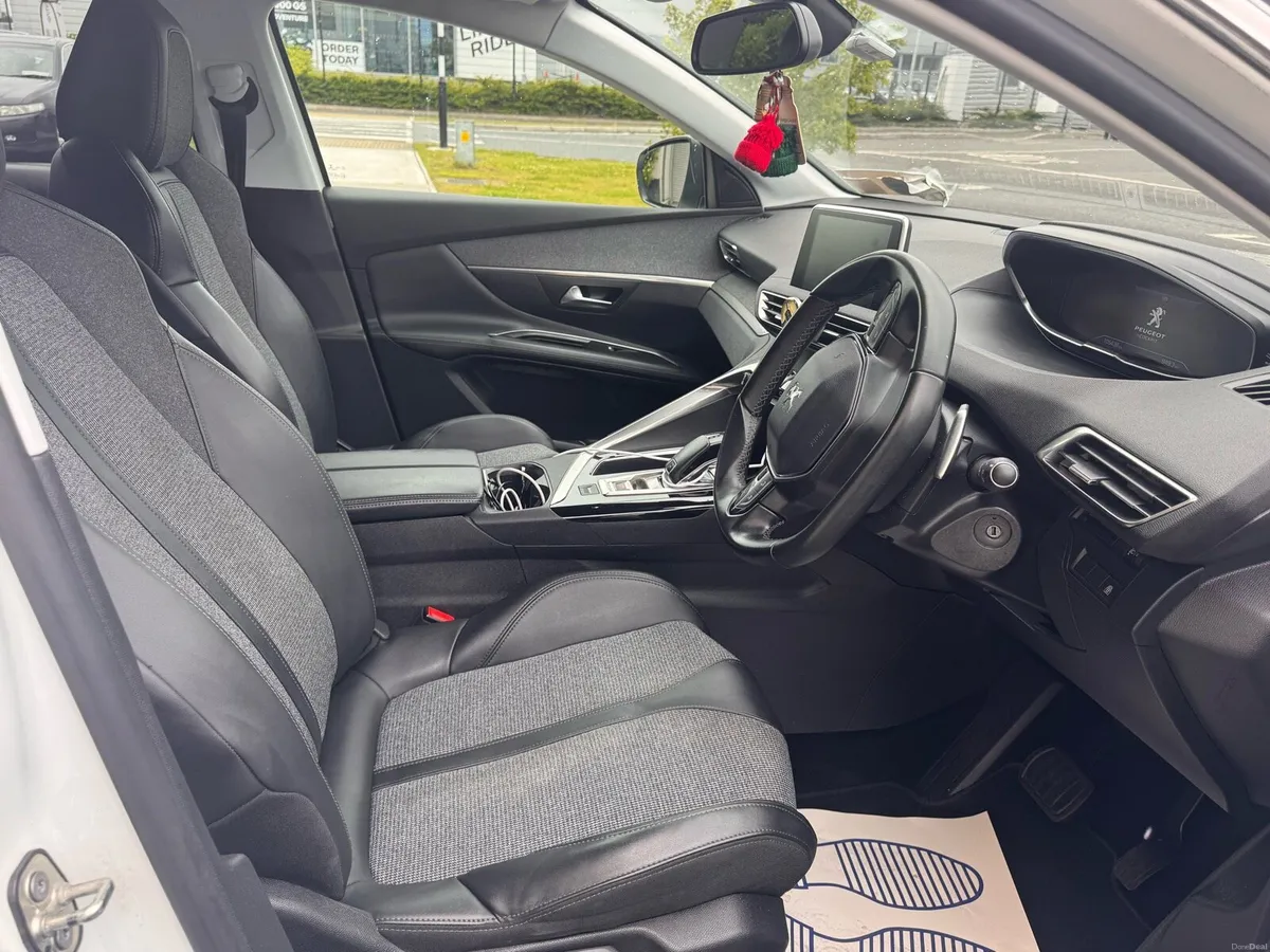 Peugeot 3008 2019 Allure Automatic - Image 4