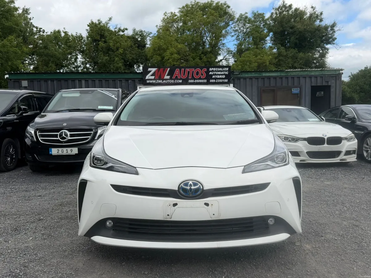 22 TOYOTA PRIUS HYBRID - Image 3
