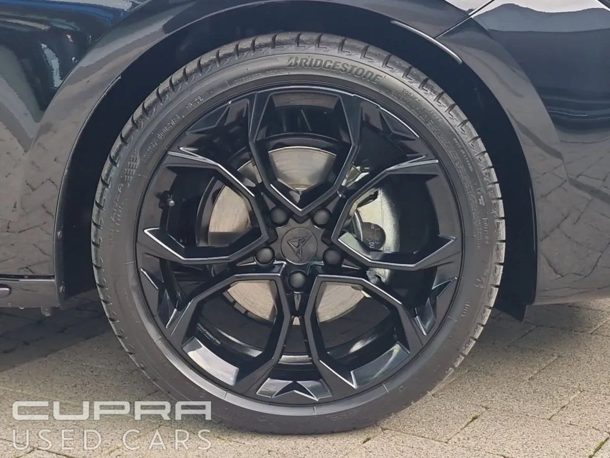 Cupra Leon V2 2.0TDI 150hp DSG *BLACK PACK* - Image 5