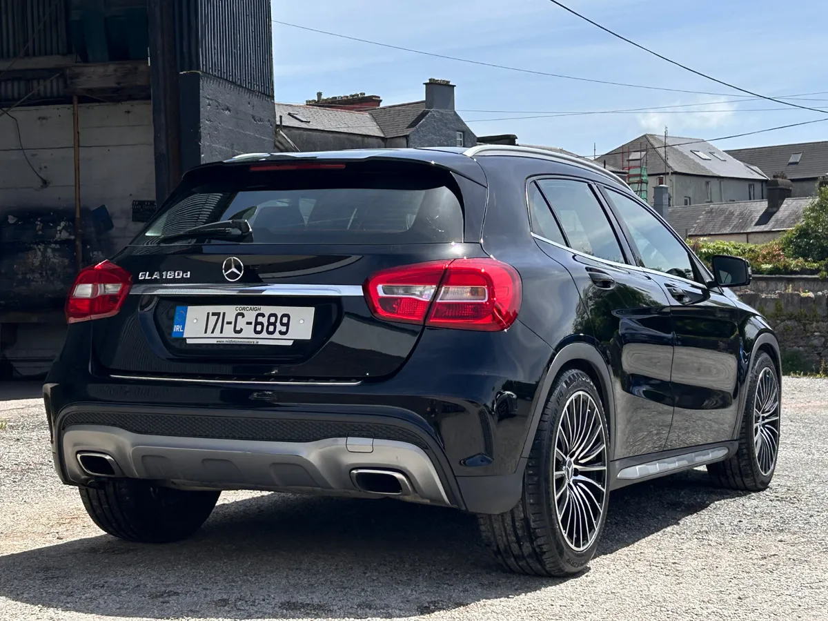 Mercedes-Benz GLA 2017 AMG line - Image 4
