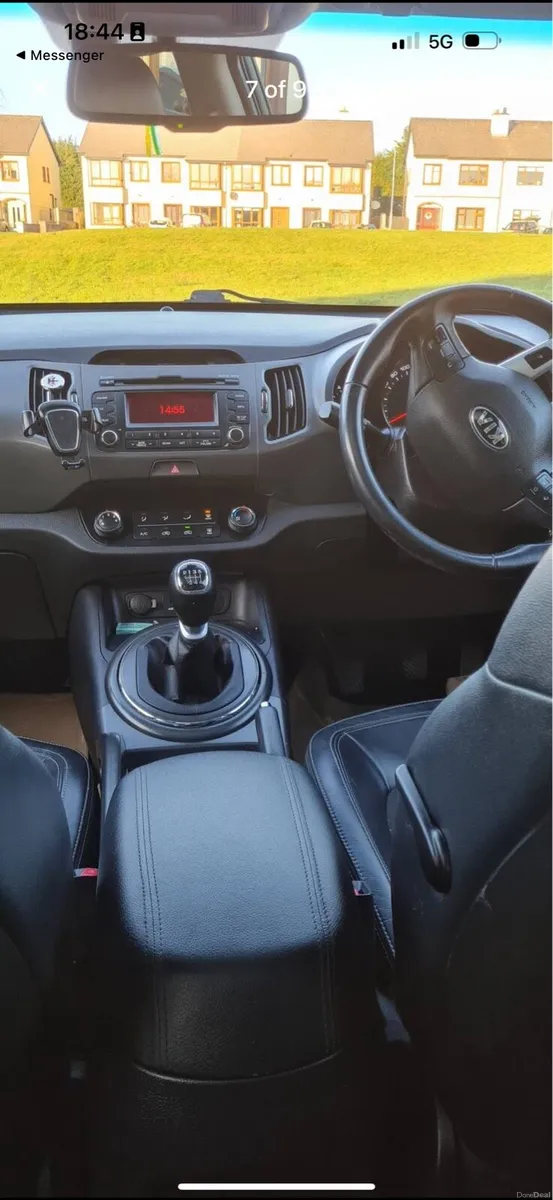 Car - Image 3